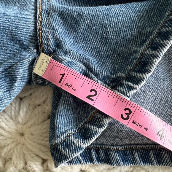 SASSON Vintage Heart Shaped Stars and Stripes Flag High Waisted Jean Shorts - Picture 14 of 14